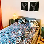 아파트 Contemporary - By Nahuen *