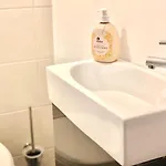 Contemporary - By Nahuen 아파트 그라츠