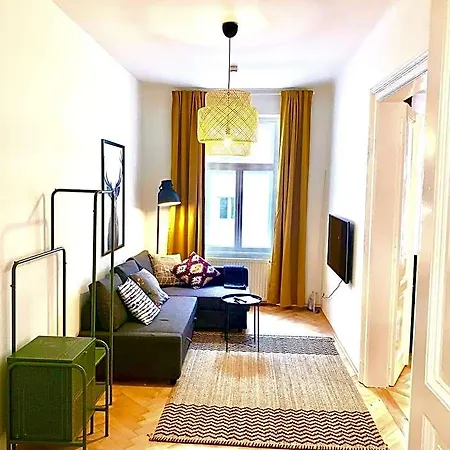 Contemporary - By Nahuen Appartement